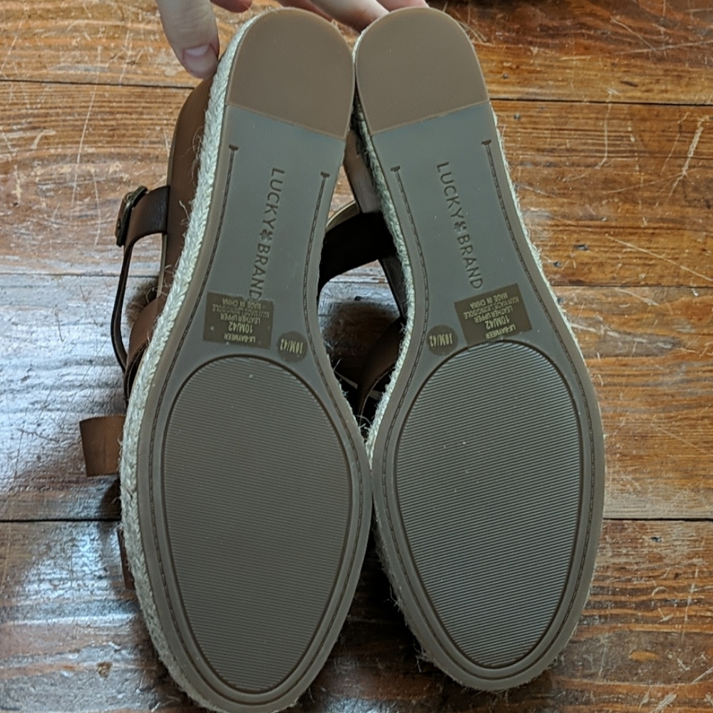 Lucky Brand Wedge Sandal Size 10 - Picture 8 of 8